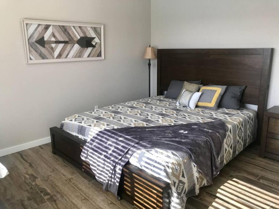 Private View On The Lake Side Of 95! Sleeps 16 Lake Havasu City Ngoại thất bức ảnh