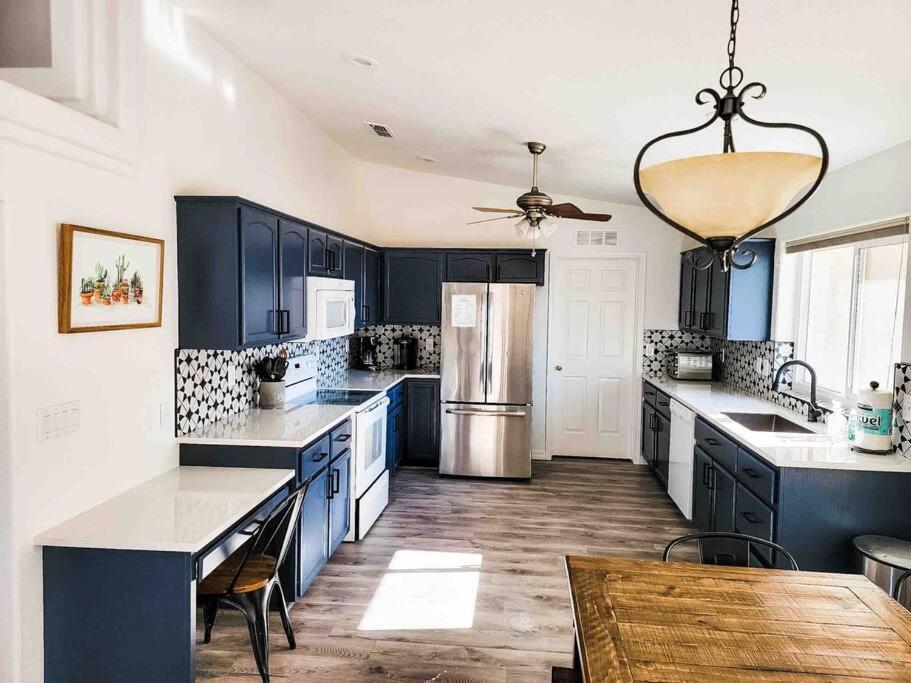 Private View On The Lake Side Of 95! Sleeps 16 Lake Havasu City Ngoại thất bức ảnh